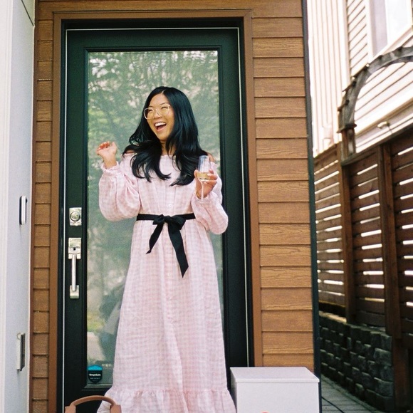 Meet your Posher, Taryn - Picture 1 of 1